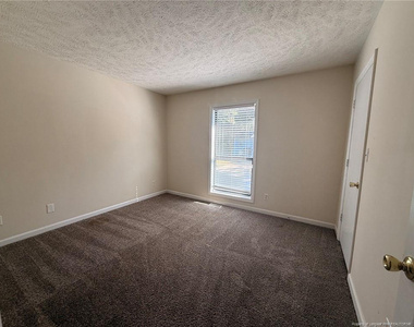 5835 Aftonshire Drive - Photo Thumbnail 9