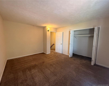 5835 Aftonshire Drive - Photo Thumbnail 7