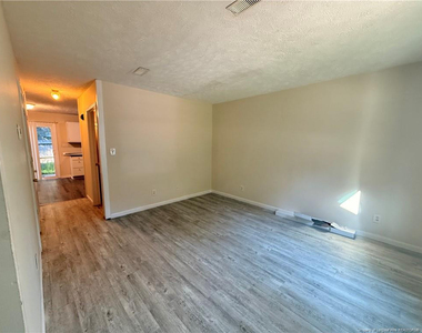 5835 Aftonshire Drive - Photo Thumbnail 2