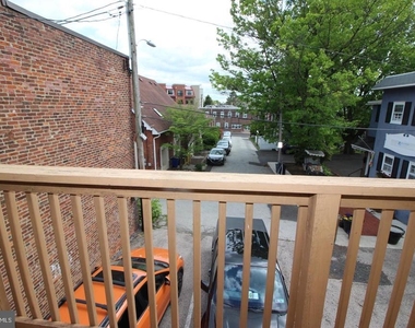 614 Greenwood Avenue - Photo Thumbnail 7