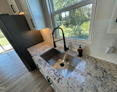 1717 Arapahoe Ridge Drive - Photo Thumbnail 8