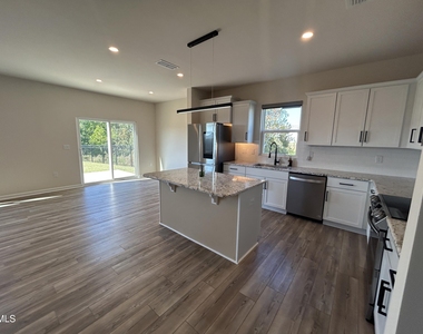 1717 Arapahoe Ridge Drive - Photo Thumbnail 4