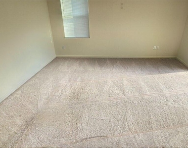 944 Rift Valley Drive - Photo Thumbnail 4
