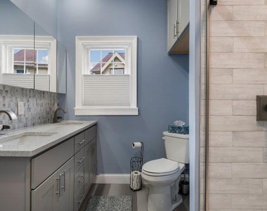 321 E Jefferson Street - Photo Thumbnail 14