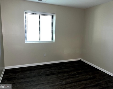 33 Windermere Avenue - Photo Thumbnail 8