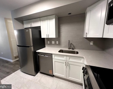33 Windermere Avenue - Photo Thumbnail 2