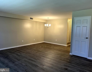 33 Windermere Avenue - Photo Thumbnail 4
