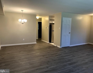 33 Windermere Avenue - Photo Thumbnail 3