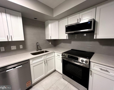 33 Windermere Avenue - Photo Thumbnail 1