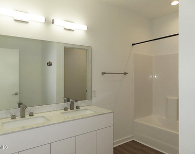 1112 Nova Street - Photo Thumbnail 13