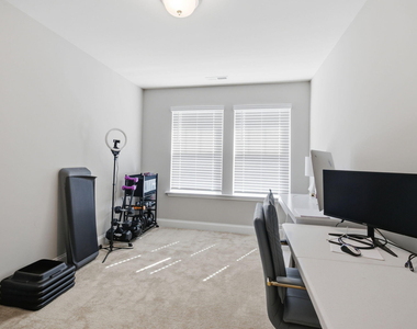 276 Douglas Falls Drive - Photo Thumbnail 17