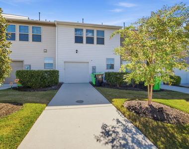 276 Douglas Falls Drive - Photo Thumbnail 22