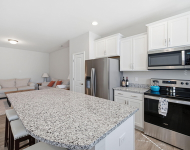 276 Douglas Falls Drive - Photo Thumbnail 5