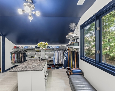 830 Lake Forest Drive - Photo Thumbnail 24