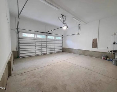6499 Jean Drive - Photo Thumbnail 23