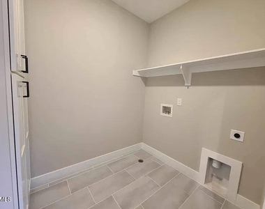 6499 Jean Drive - Photo Thumbnail 12