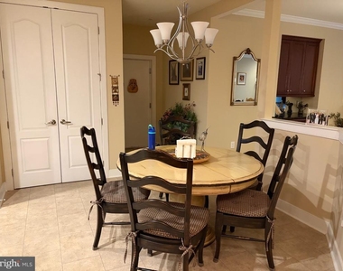 6106 Meridian Boulevard - Photo Thumbnail 4