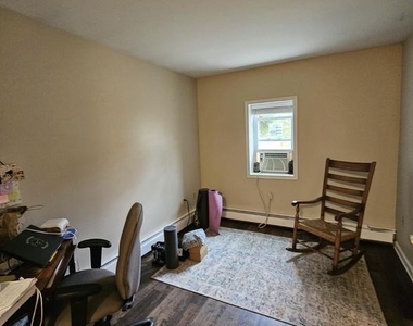 181 Park Avenue - Photo Thumbnail 2
