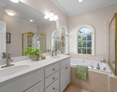 408 Parkview Crescent - Photo Thumbnail 9