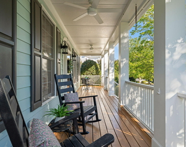 408 Parkview Crescent - Photo Thumbnail 1