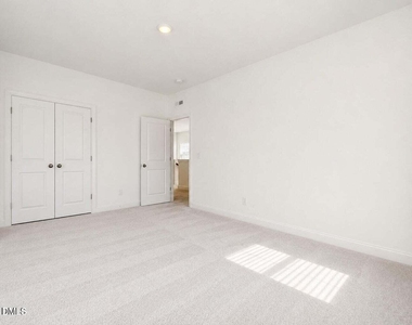 1565 Goldfinch Perch Lane - Photo Thumbnail 17