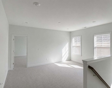 1565 Goldfinch Perch Lane - Photo Thumbnail 12