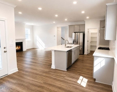 1565 Goldfinch Perch Lane - Photo Thumbnail 11