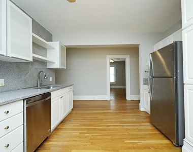 708 1/2 Glenwood Avenue - Photo Thumbnail 16