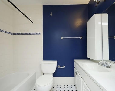 708 1/2 Glenwood Avenue - Photo Thumbnail 25