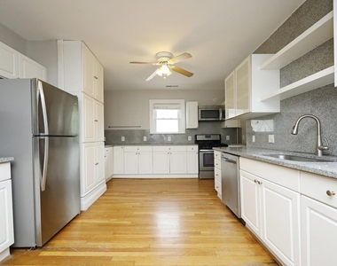708 1/2 Glenwood Avenue - Photo Thumbnail 14