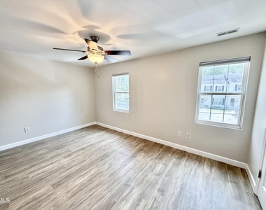 142 Callan Park Lane - Photo Thumbnail 11
