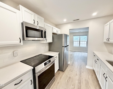 142 Callan Park Lane - Photo Thumbnail 5