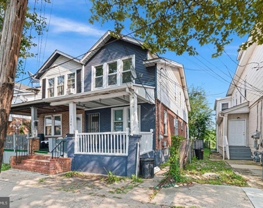 1344 Princeton Avenue - Photo Thumbnail 2
