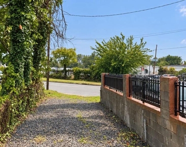 1257 Martin Luther King Jr Boulevard - Photo Thumbnail 10