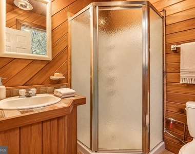 165 Heather Lane - Photo Thumbnail 12
