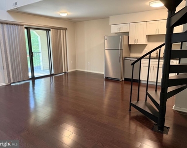 91 Bridgewater Drive - Photo Thumbnail 3