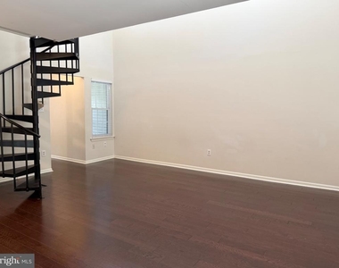 91 Bridgewater Drive - Photo Thumbnail 7