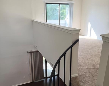 91 Bridgewater Drive - Photo Thumbnail 9