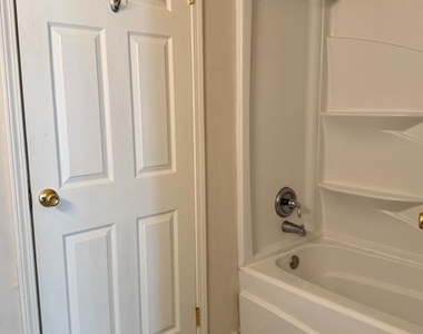 91 Bridgewater Drive - Photo Thumbnail 13