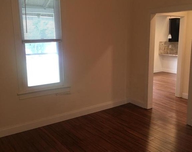 123 Hartford Road - Photo Thumbnail 14