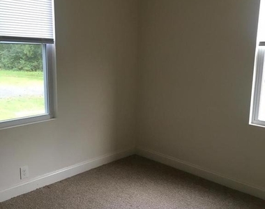 123 Hartford Road - Photo Thumbnail 18