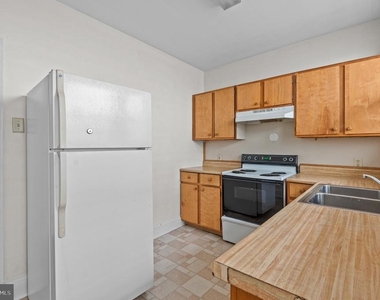 63 Antietam Street - Photo Thumbnail 11