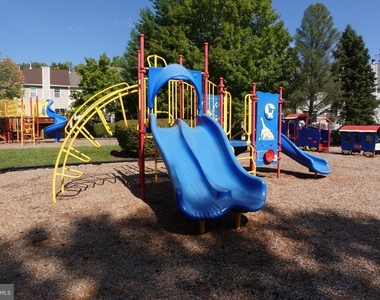 6307 Grenfell Court - Photo Thumbnail 30