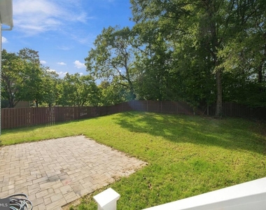 6307 Grenfell Court - Photo Thumbnail 27