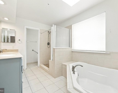 6307 Grenfell Court - Photo Thumbnail 24