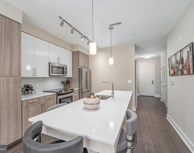 145 Riverhaven Drive - Photo Thumbnail 4