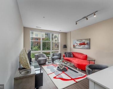 145 Riverhaven Drive - Photo Thumbnail 9