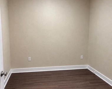 145 Riverhaven Drive - Photo Thumbnail 19