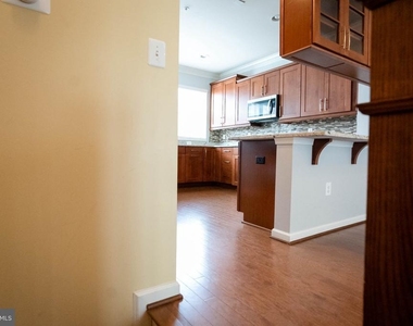 815 Fair Winds Way - Photo Thumbnail 10
