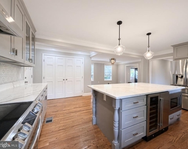 6012 Overlea Road - Photo Thumbnail 21